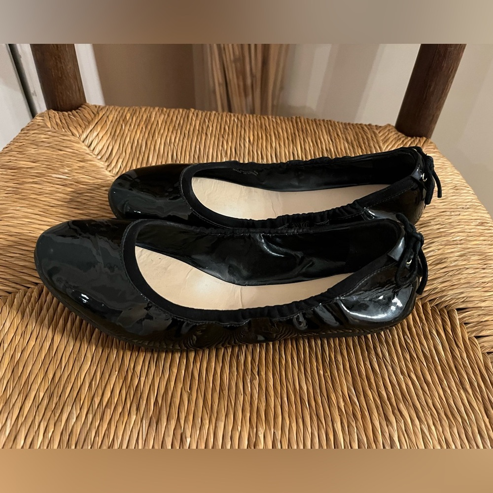 Cole Haan Patten leather flats with bow accent size 6.5